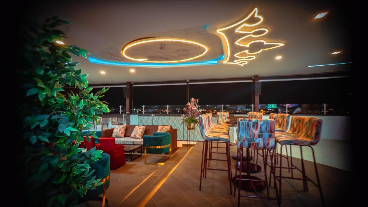 Hotel Qatar Калі Екстер'єр фото