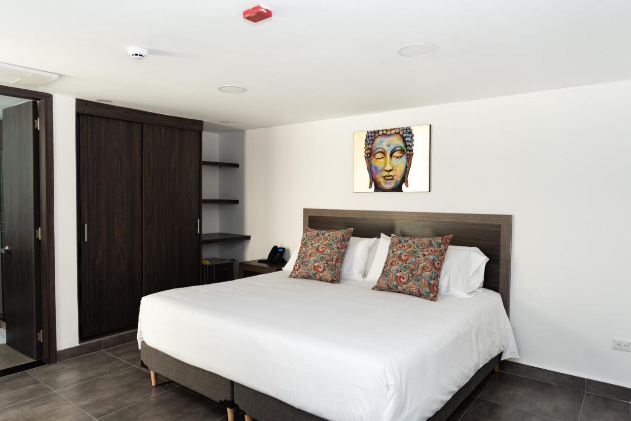 Hotel Qatar Калі Екстер'єр фото