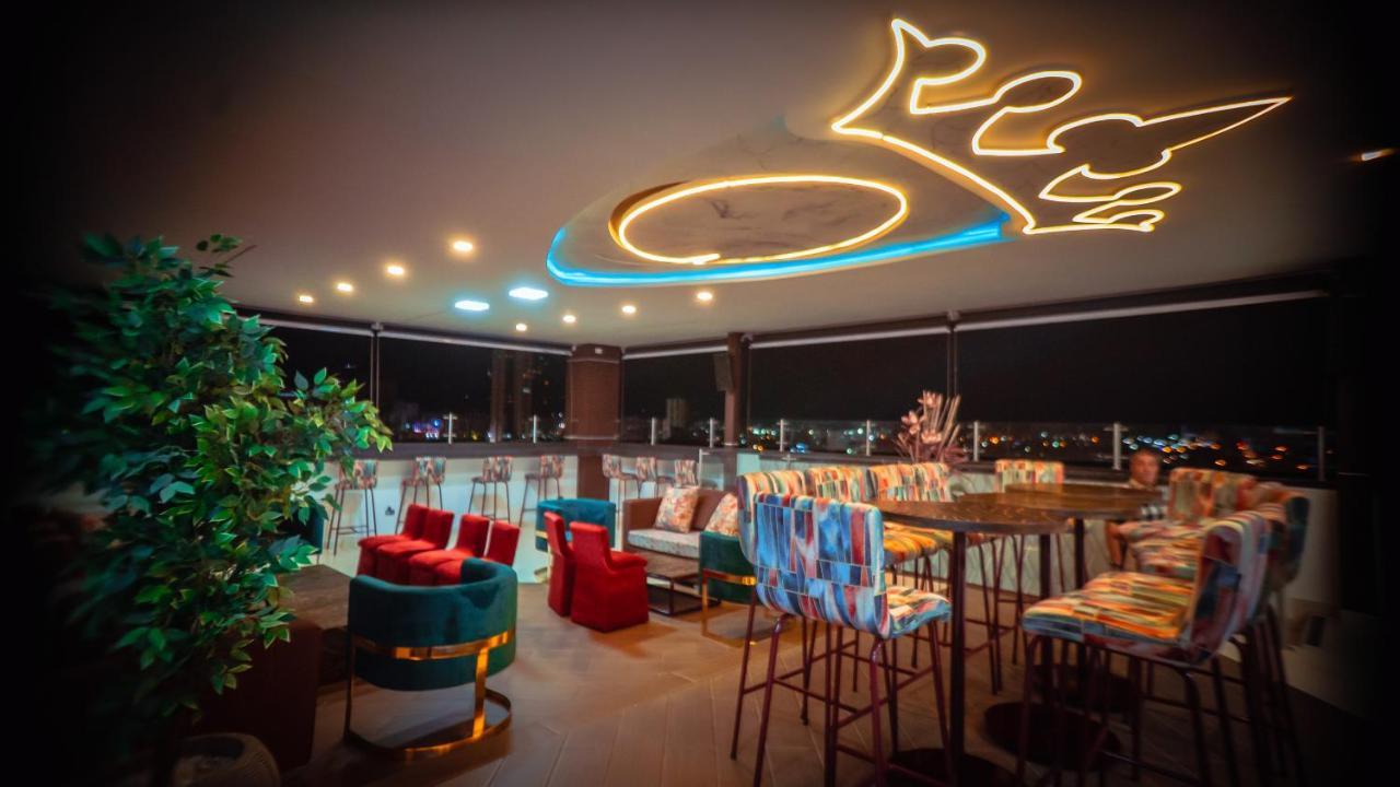 Hotel Qatar Калі Екстер'єр фото