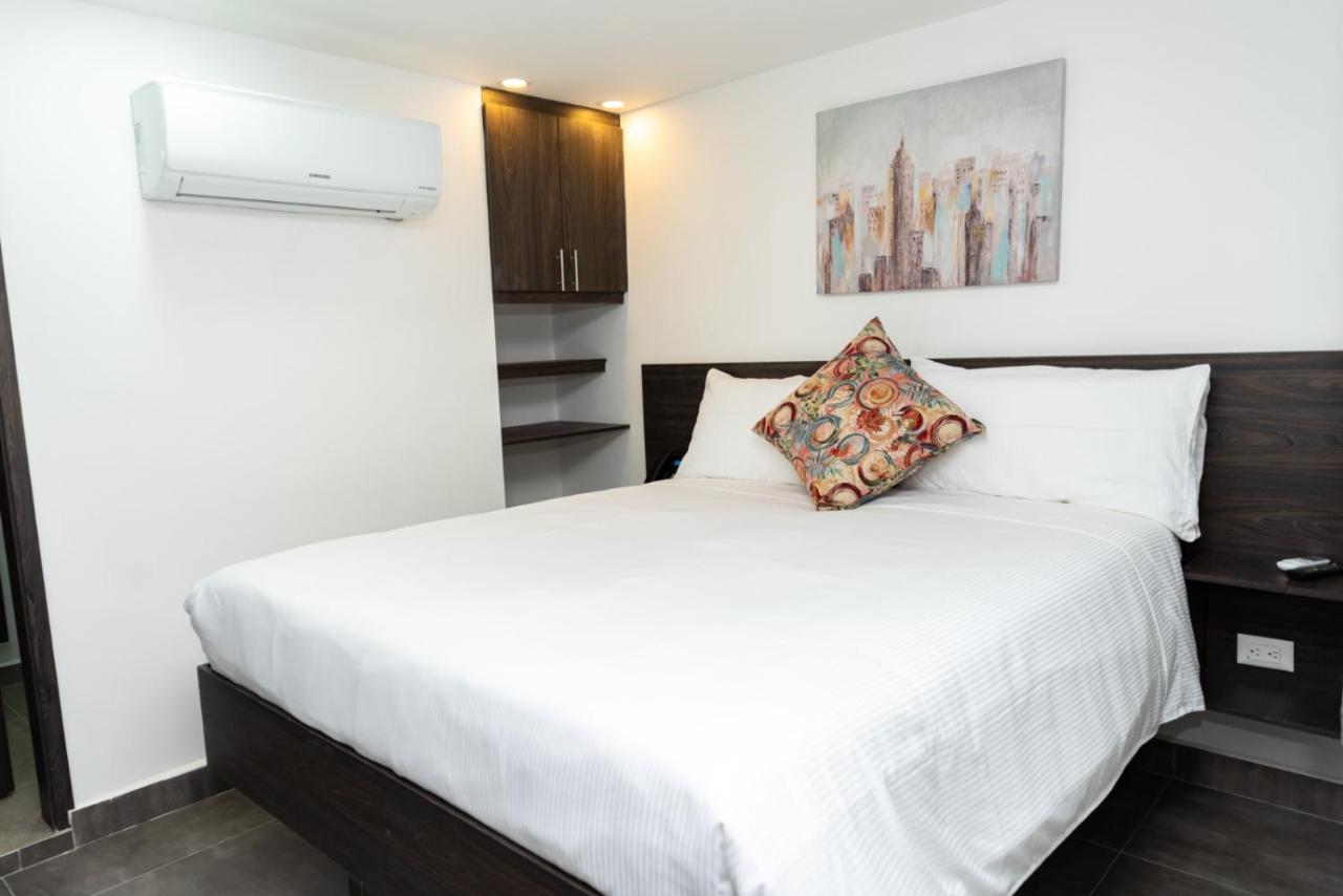 Hotel Qatar Калі Екстер'єр фото