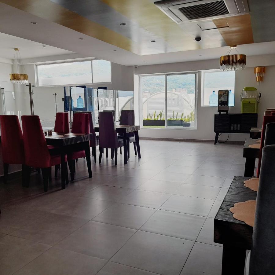 Hotel Qatar Калі Екстер'єр фото